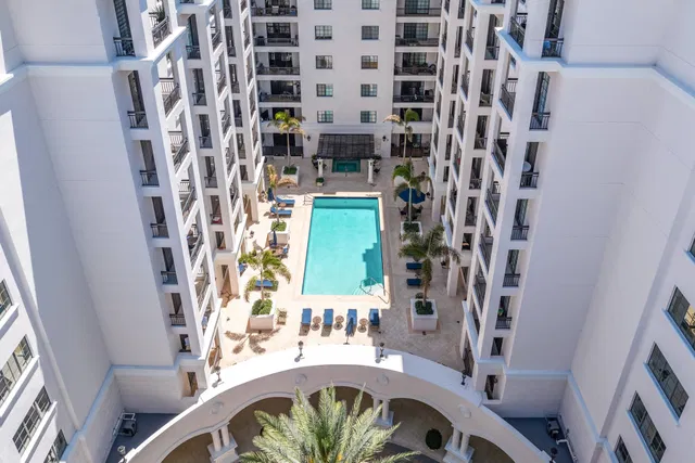 233 S Federal Boca Unit 605 photo 5