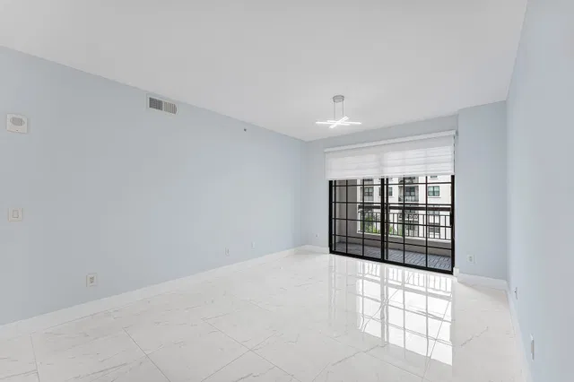 233 S Federal Boca Unit 605 photo 16