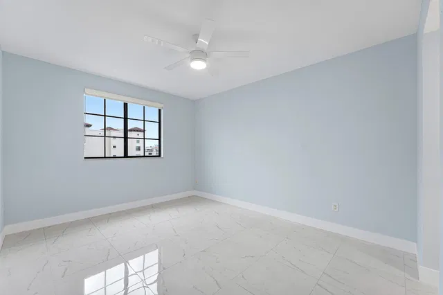 233 S Federal Boca Unit 605 photo 23