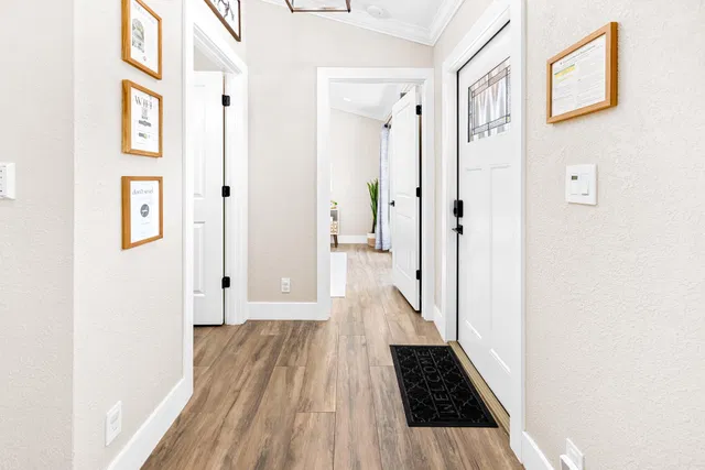 Residence photo 3