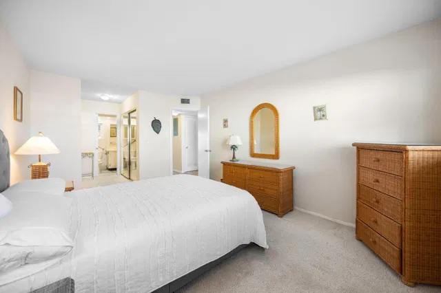 Unit 104 photo 24