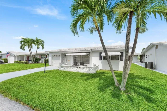 Residence photo 2