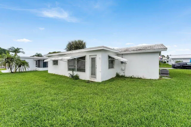 Residence photo 19