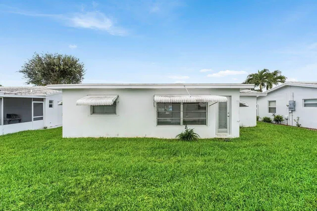 Residence photo 20