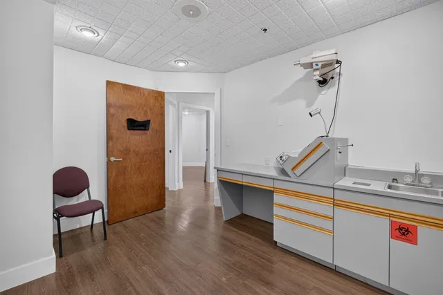 Unit 205 photo 13