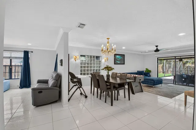 Residence photo 6