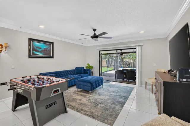 Residence photo 9