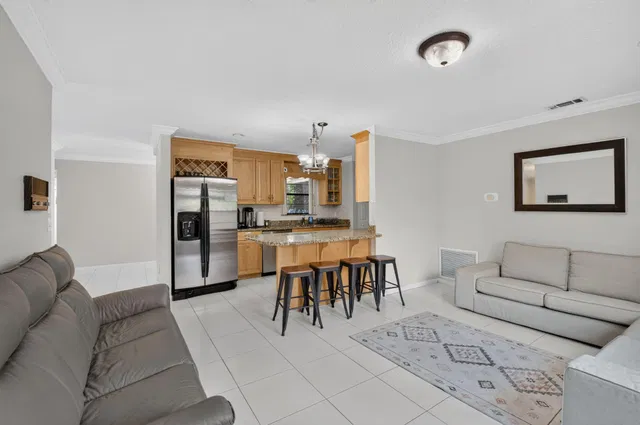 Residence photo 15