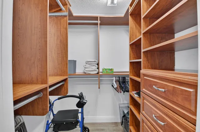 Residence photo 26
