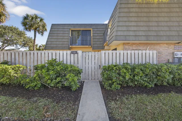 Residence photo 4