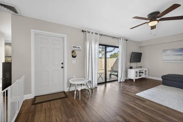 Residence photo 14