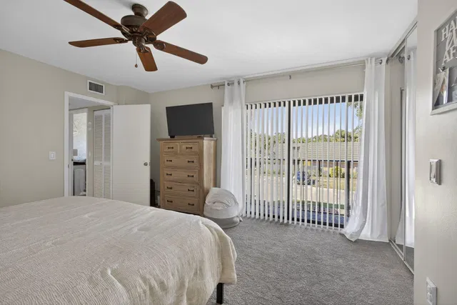 Residence photo 30
