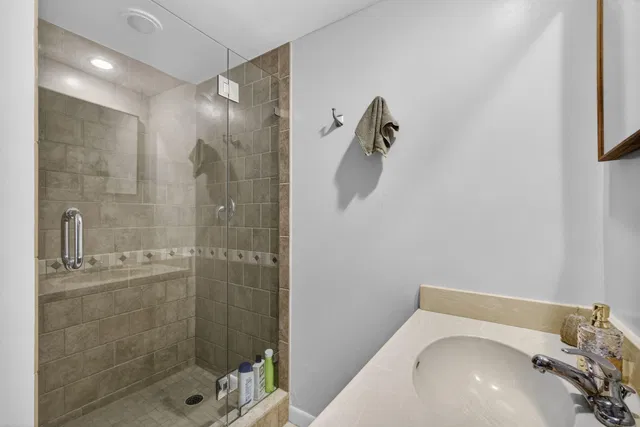 Residence photo 32