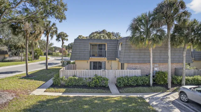Residence photo 37