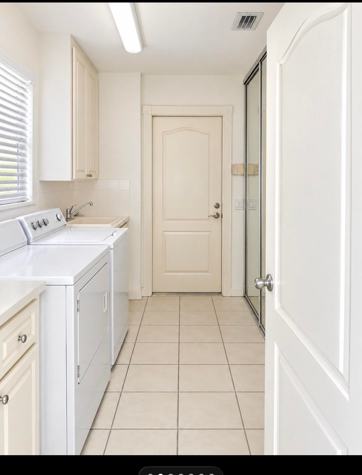 Residence photo 15