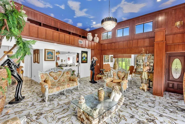 Residence photo 8