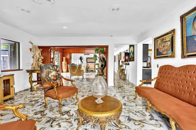 Residence photo 13
