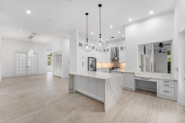 Residence photo 19
