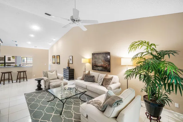 Unit 202 photo 6
