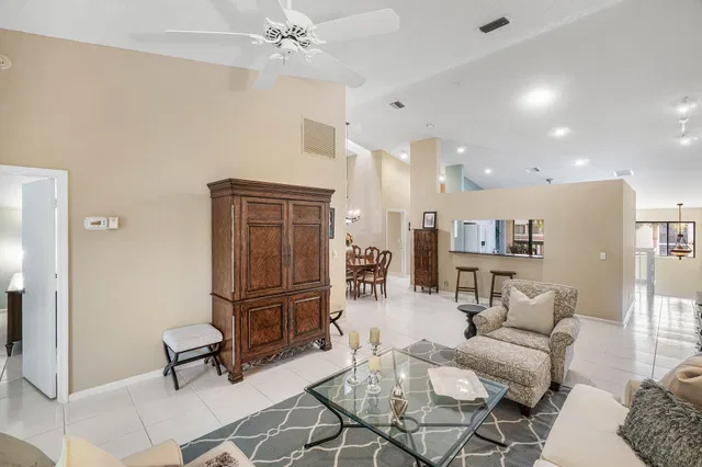 Unit 202 photo 9