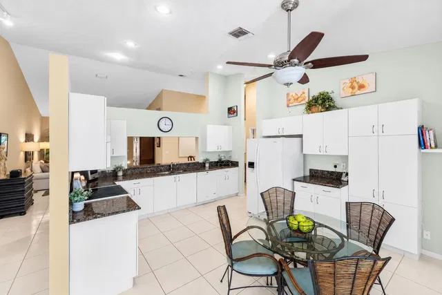  Unit 202 photo 18