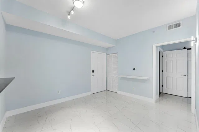 233 S Federal Boca Unit 605 photo 9