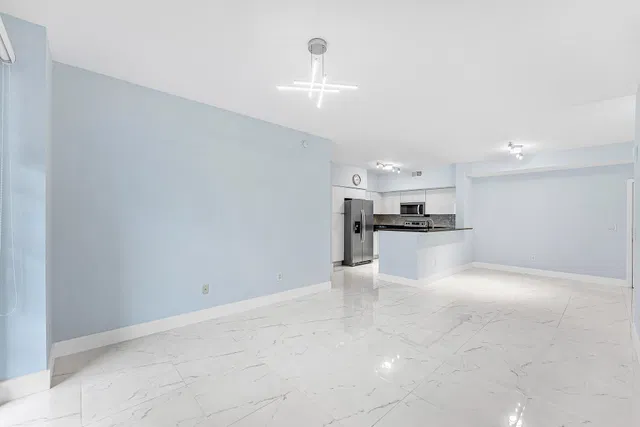 233 S Federal Boca Unit 605 photo 16