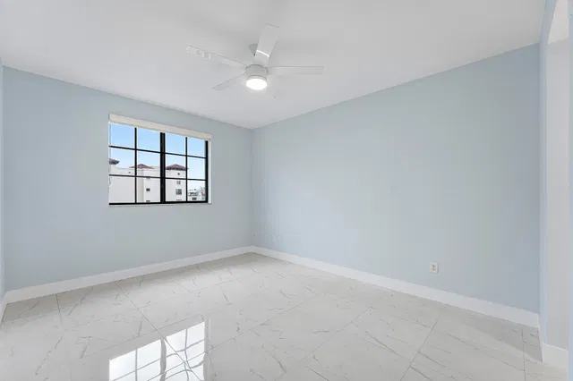 233 S Federal Boca Unit 605 photo 22