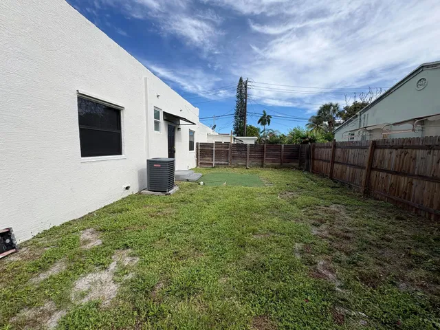 West Palm Beach Residence photo 3