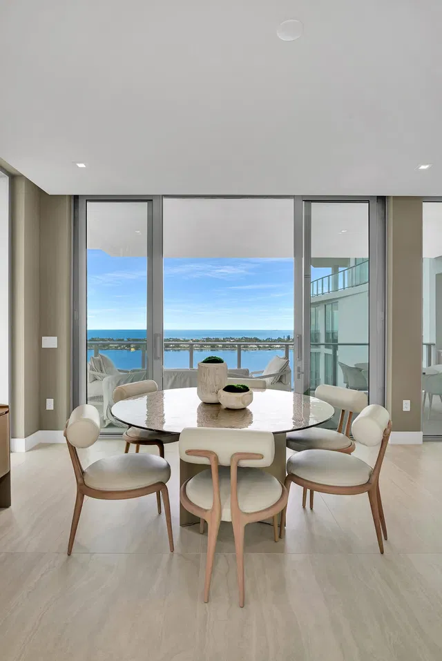 Alba Palm Beach Unit 1804 photo 5