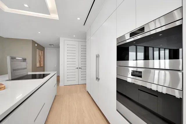 Alba Palm Beach Unit 1804 photo 12