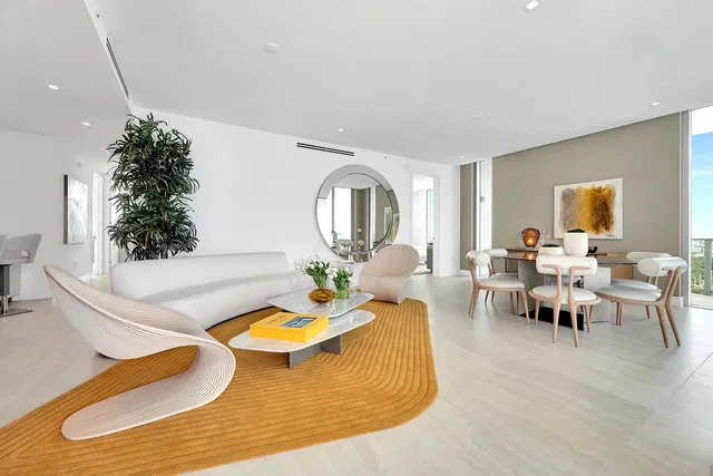 Alba Palm Beach Unit 1804 photo 18