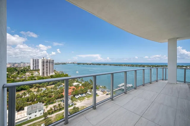 Alba Palm Beach Unit 1804 photo 25