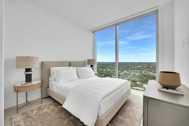 Alba Palm Beach Unit 1804 photo 31