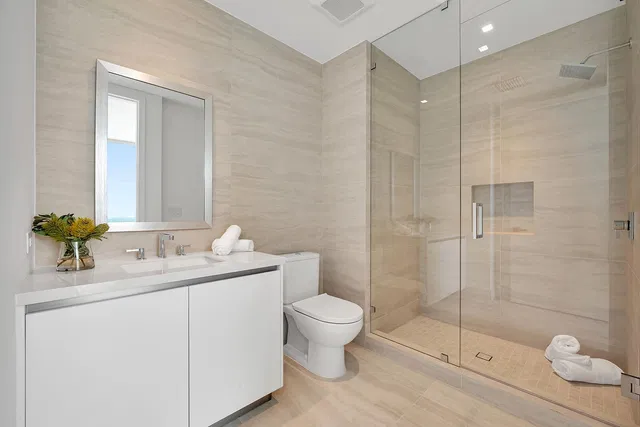Alba Palm Beach Unit 1804 photo 32