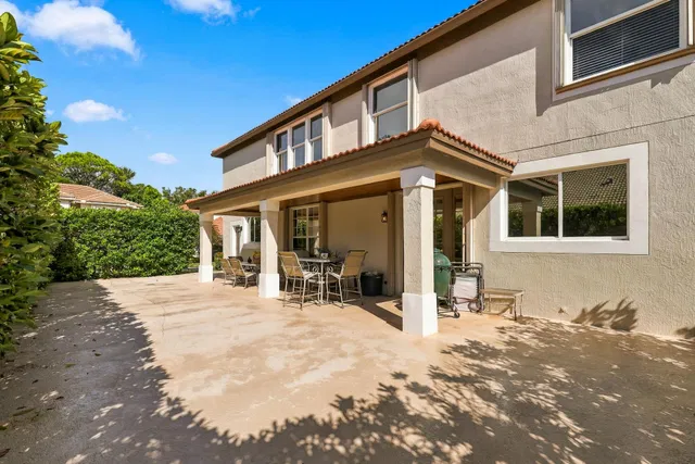  Residence photo 5