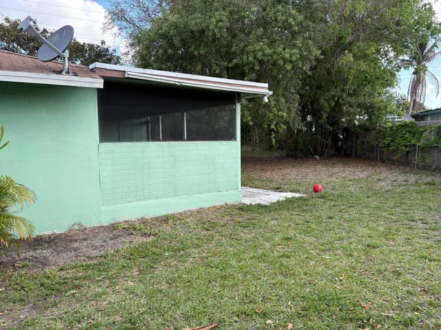 Residence photo 4