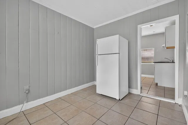 Residence photo 2