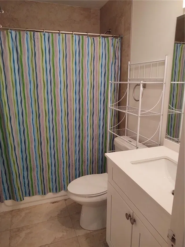 Unit 205 photo 10