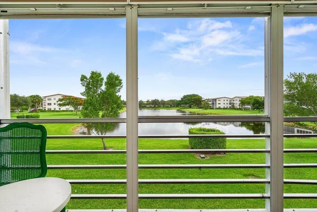 Residence photo 19