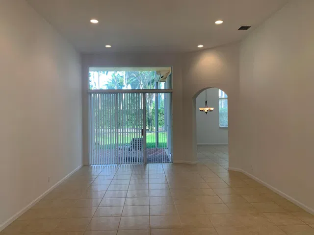  Residence photo 13
