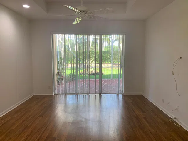  Residence photo 17