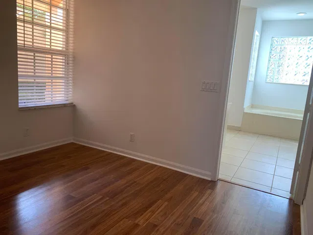  Residence photo 19