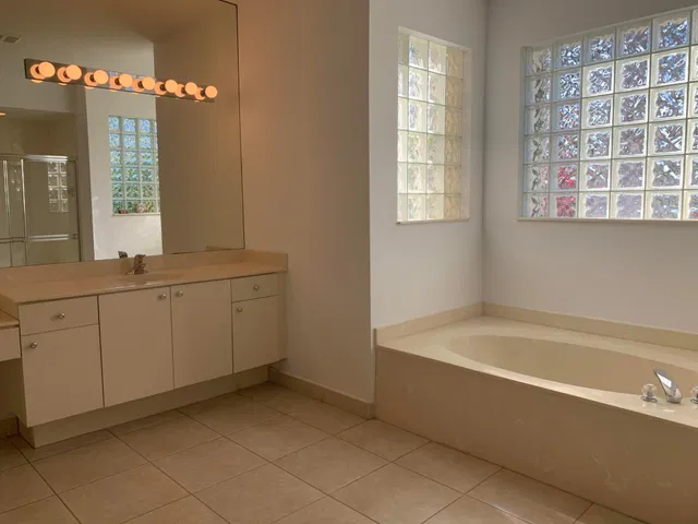  Residence photo 23