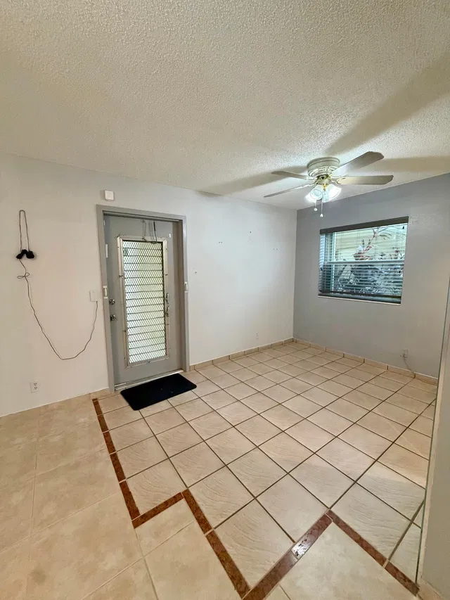 Residence photo 9