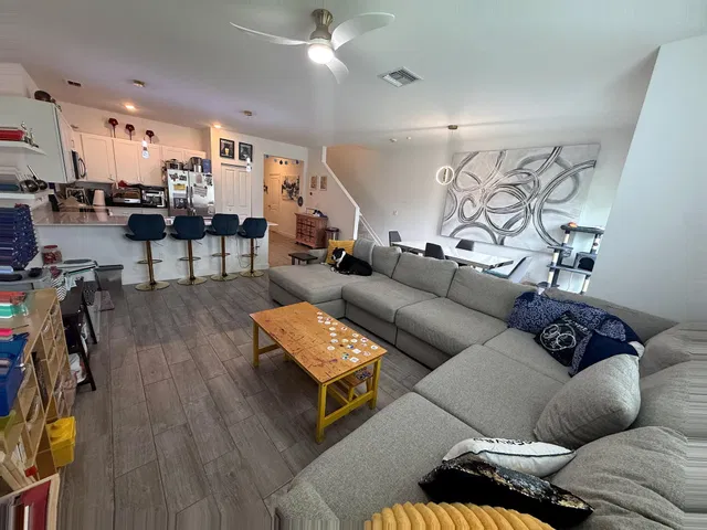 Residence photo 10