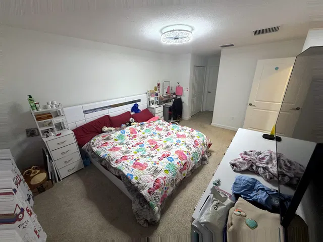 Residence photo 18