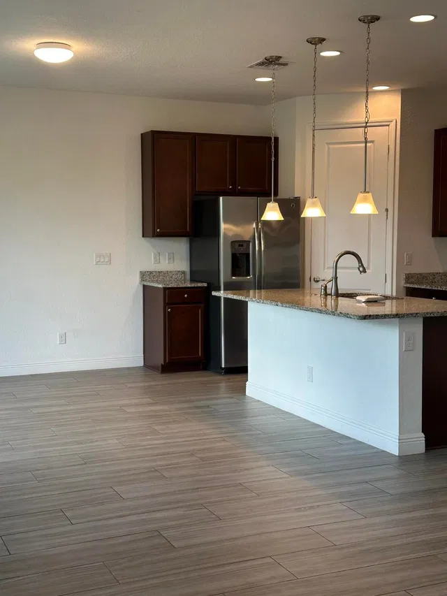 Residence photo 9