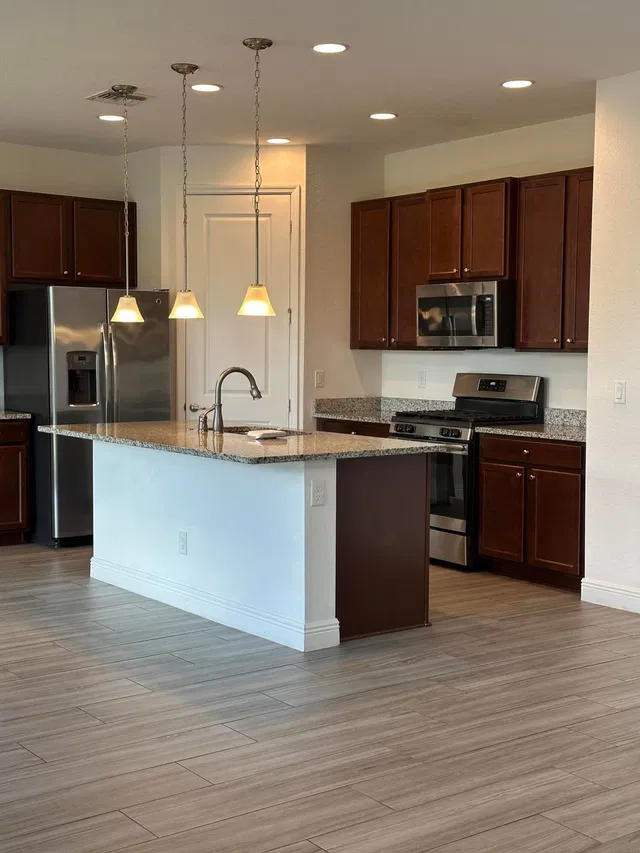 Residence photo 11