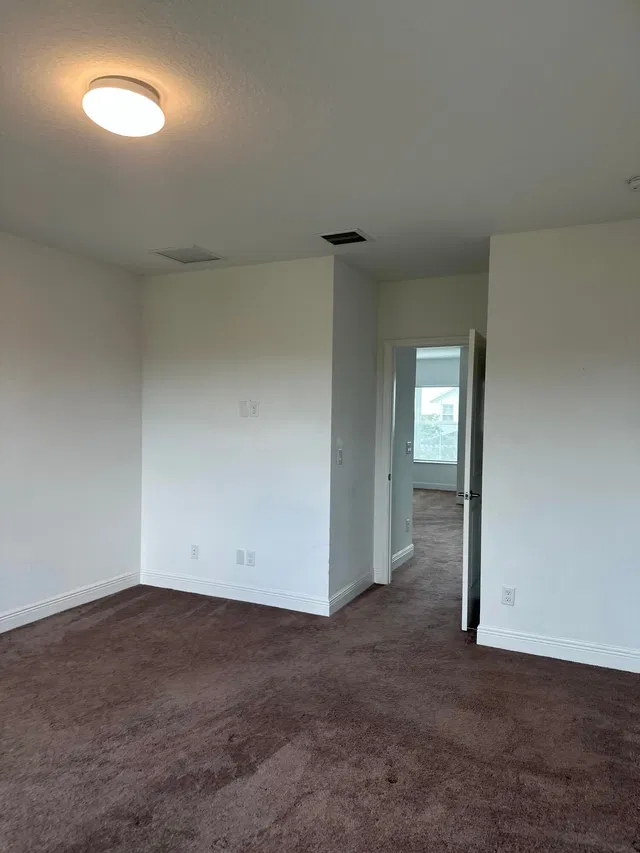 Residence photo 34